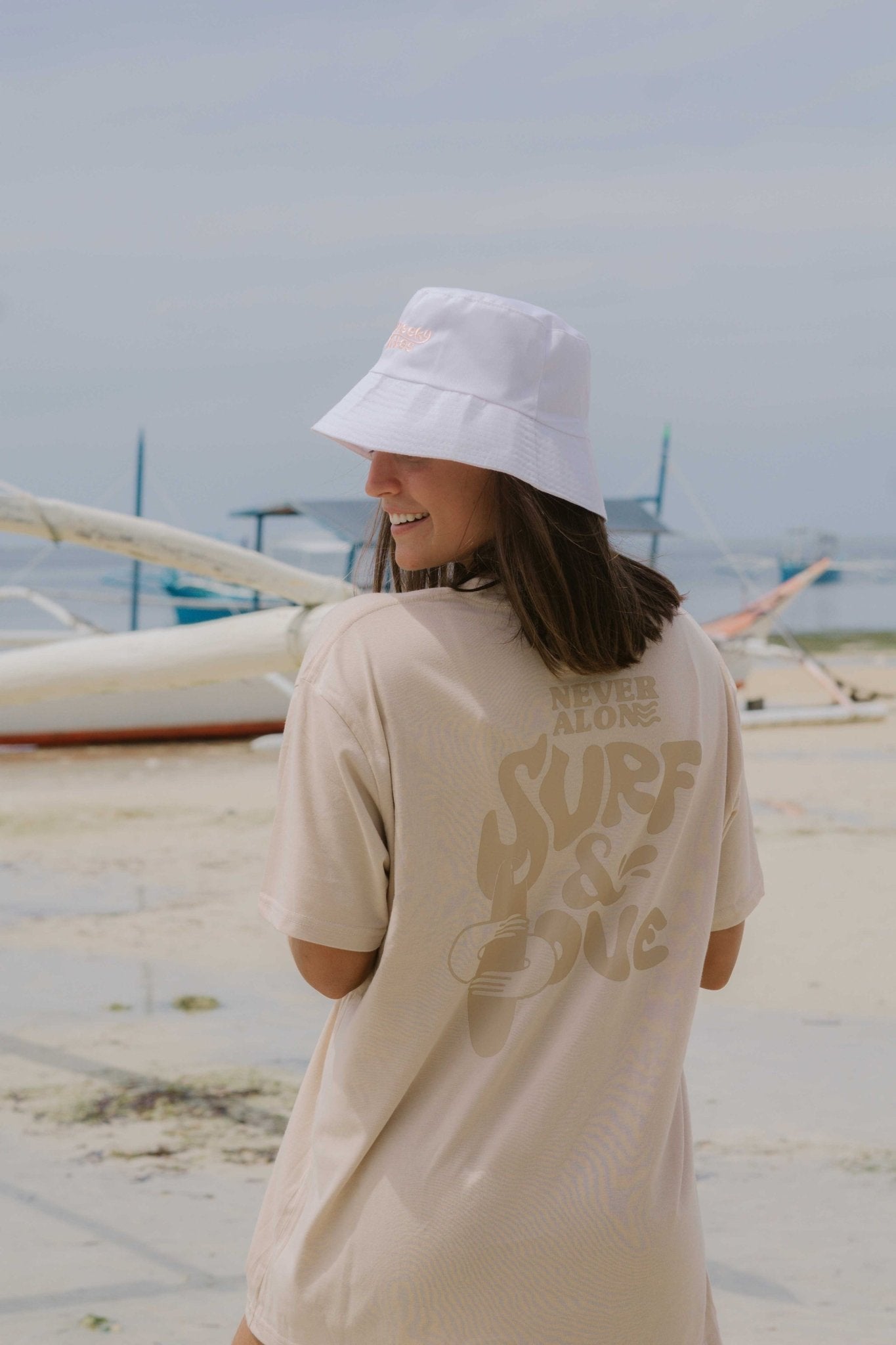 Surf & Love Sand Tee - Cheeky Titas